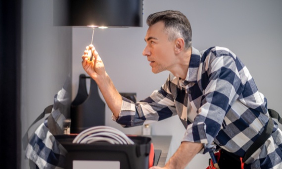 Naprawa lampy LED – jak to zrobić?